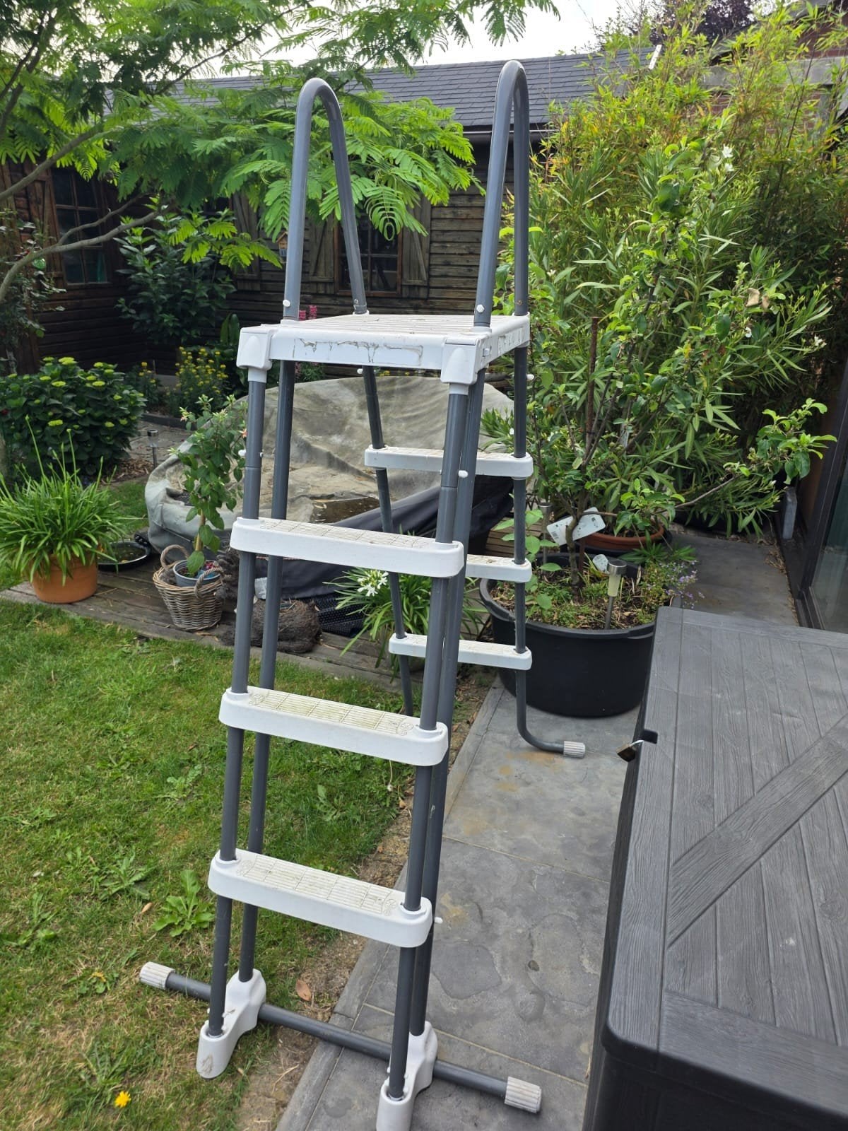 Zwembad ladder, Ophalen, Ladder