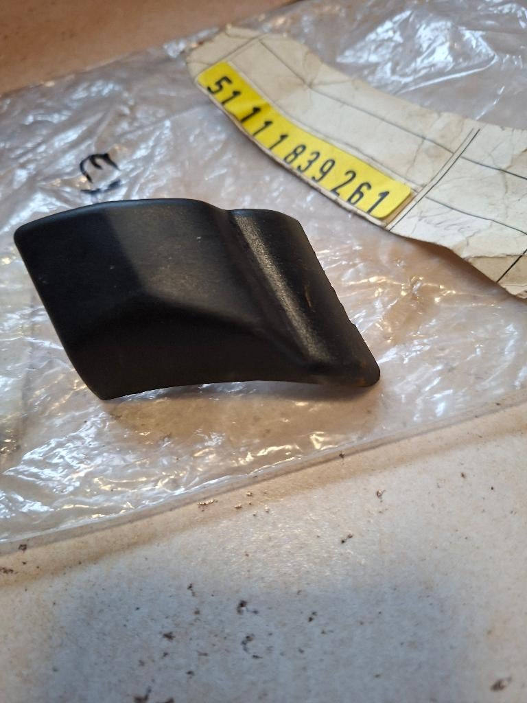 bmw e24 nos eindkap voorbumper links, Enlèvement, Neuf, BMW