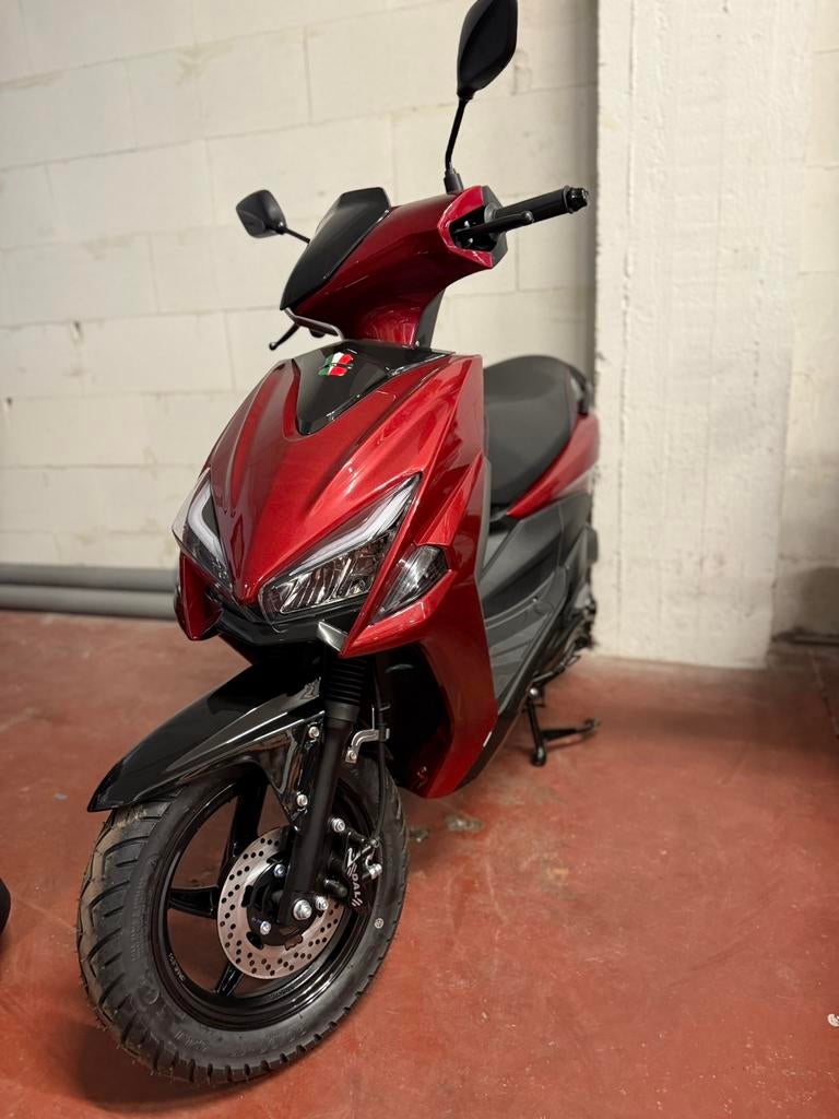 Nieuwe Gts sirocco, Fietsen en Brommers, Brommers | Overige merken, Ophalen, Nieuw, 50 cc