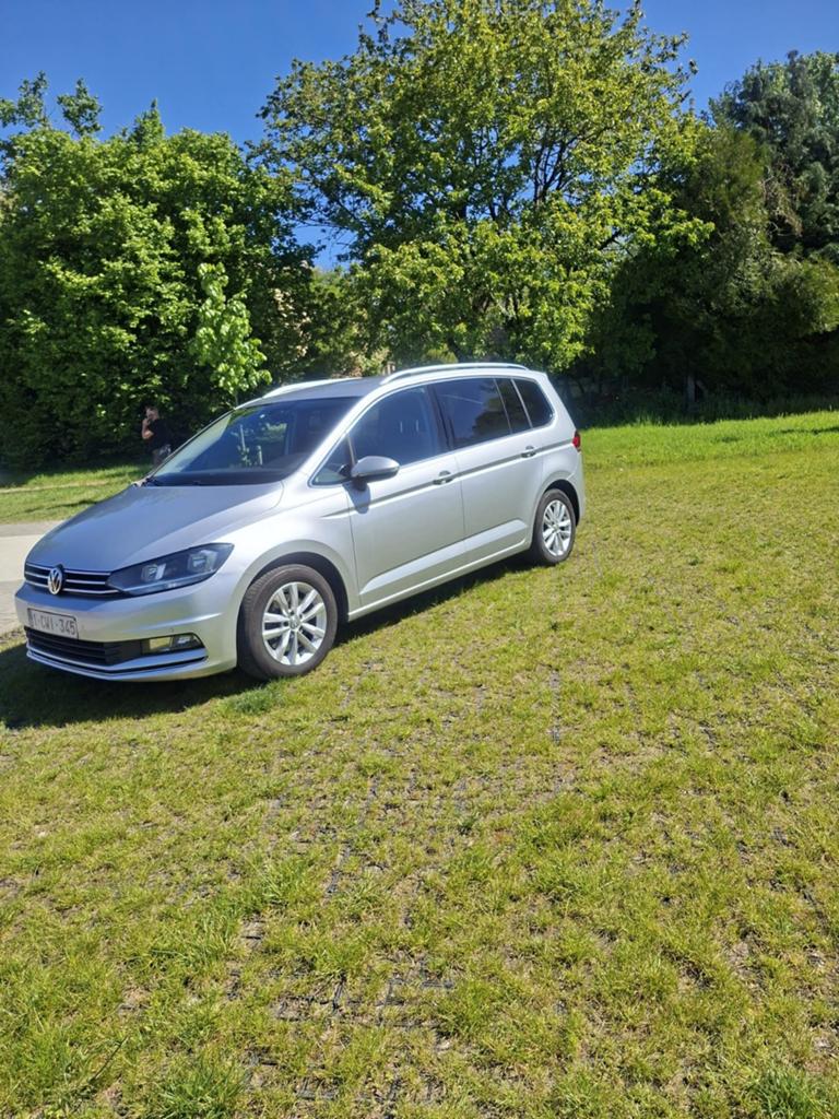 Volkswagen Touran 7 plaatsen te koop., Euro 6, Diesel, Particulier, Onderhoudsboekje