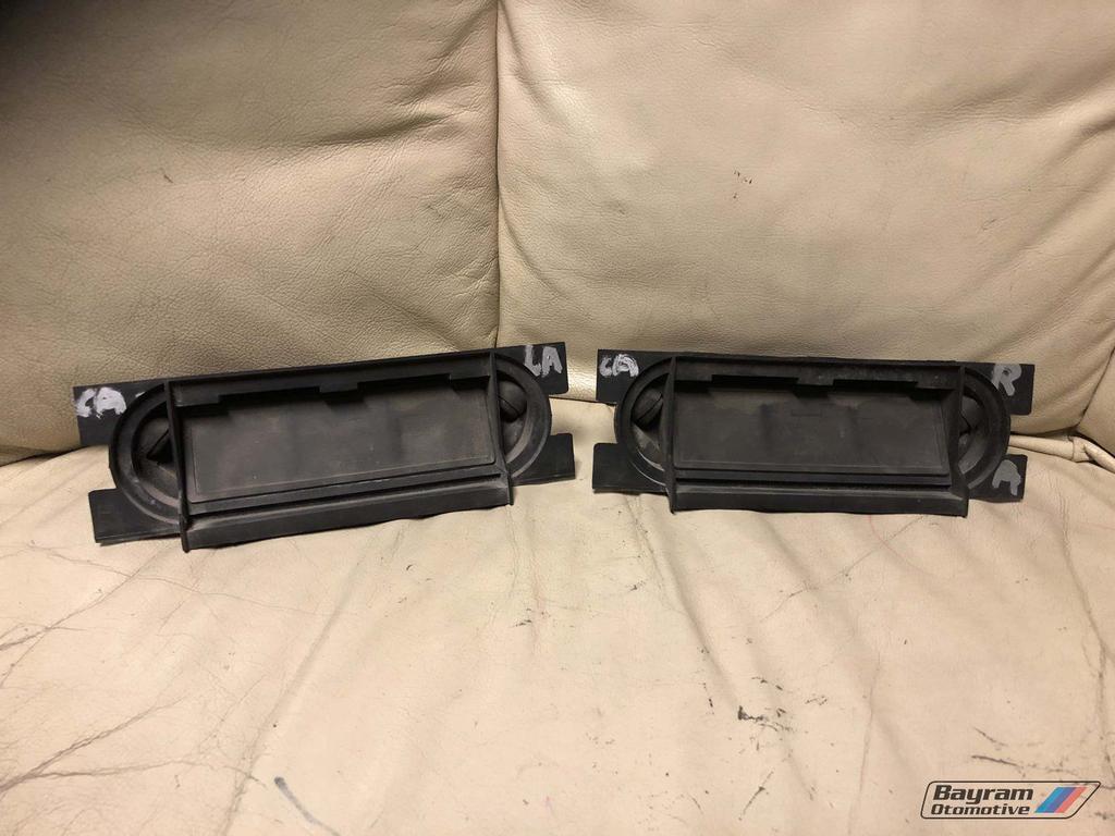 Bmw E30 lucht rooster kapjes achter zij ventilatie 3-serie, -, Utilisé, -, Enlèvement ou Envoi