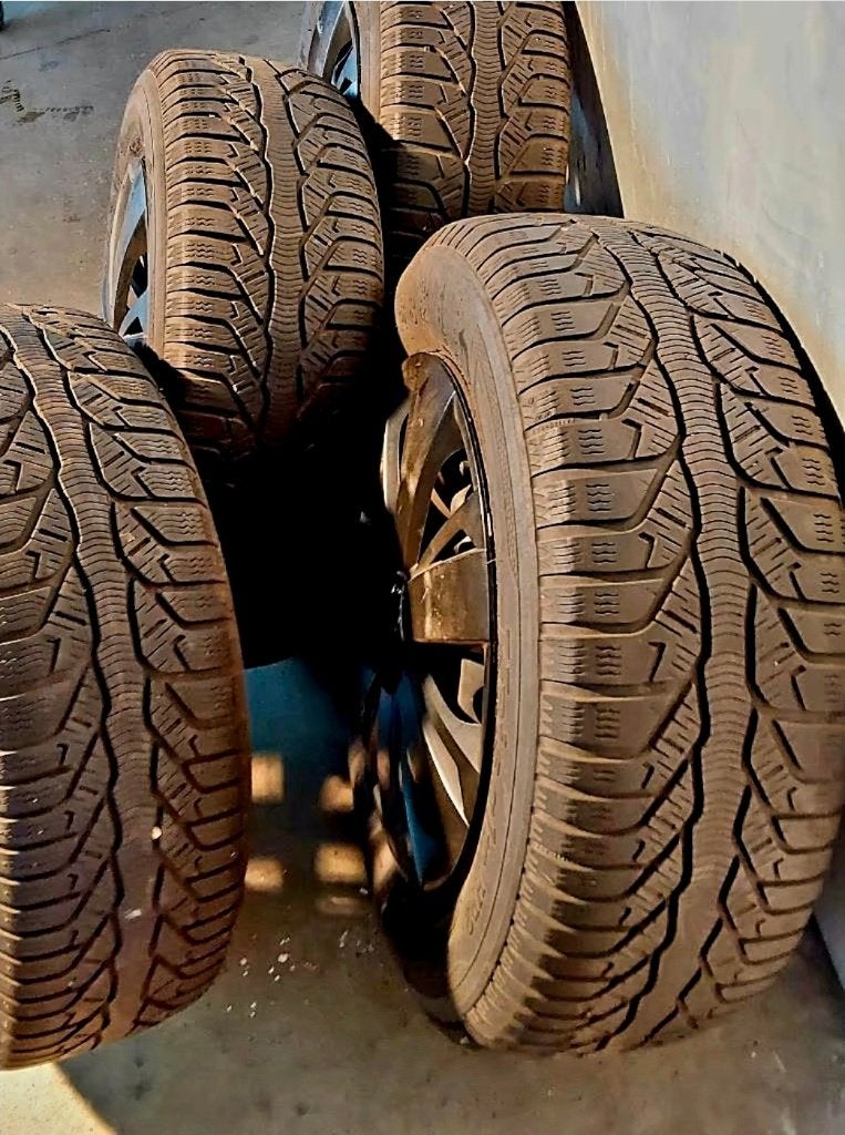 Jantes originales VW avec des pneus 195/65-15, 15 pouces, Pneus et Jantes, Pneus hiver, Enlèvement