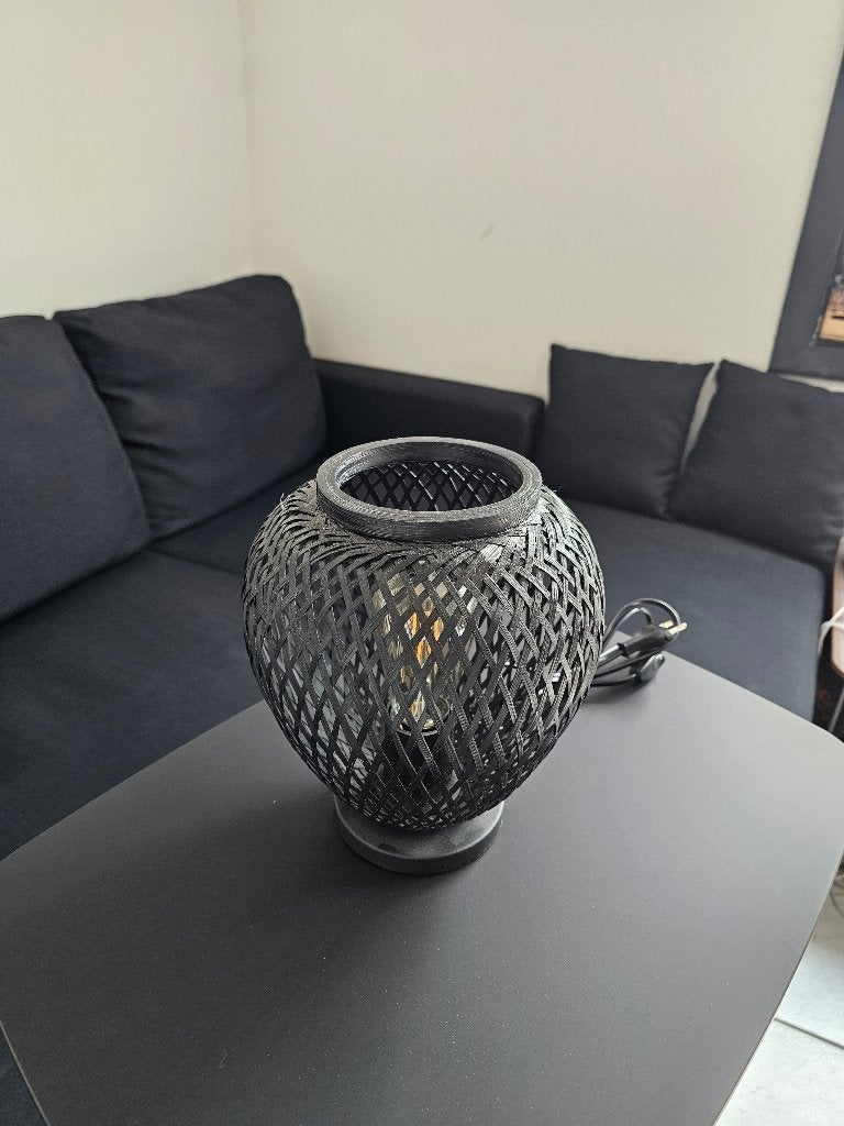 Belle lampe de table Elgo en bambou noir, Moins de 50 cm, Enlèvement ou Envoi, Vintage, Comme neuf