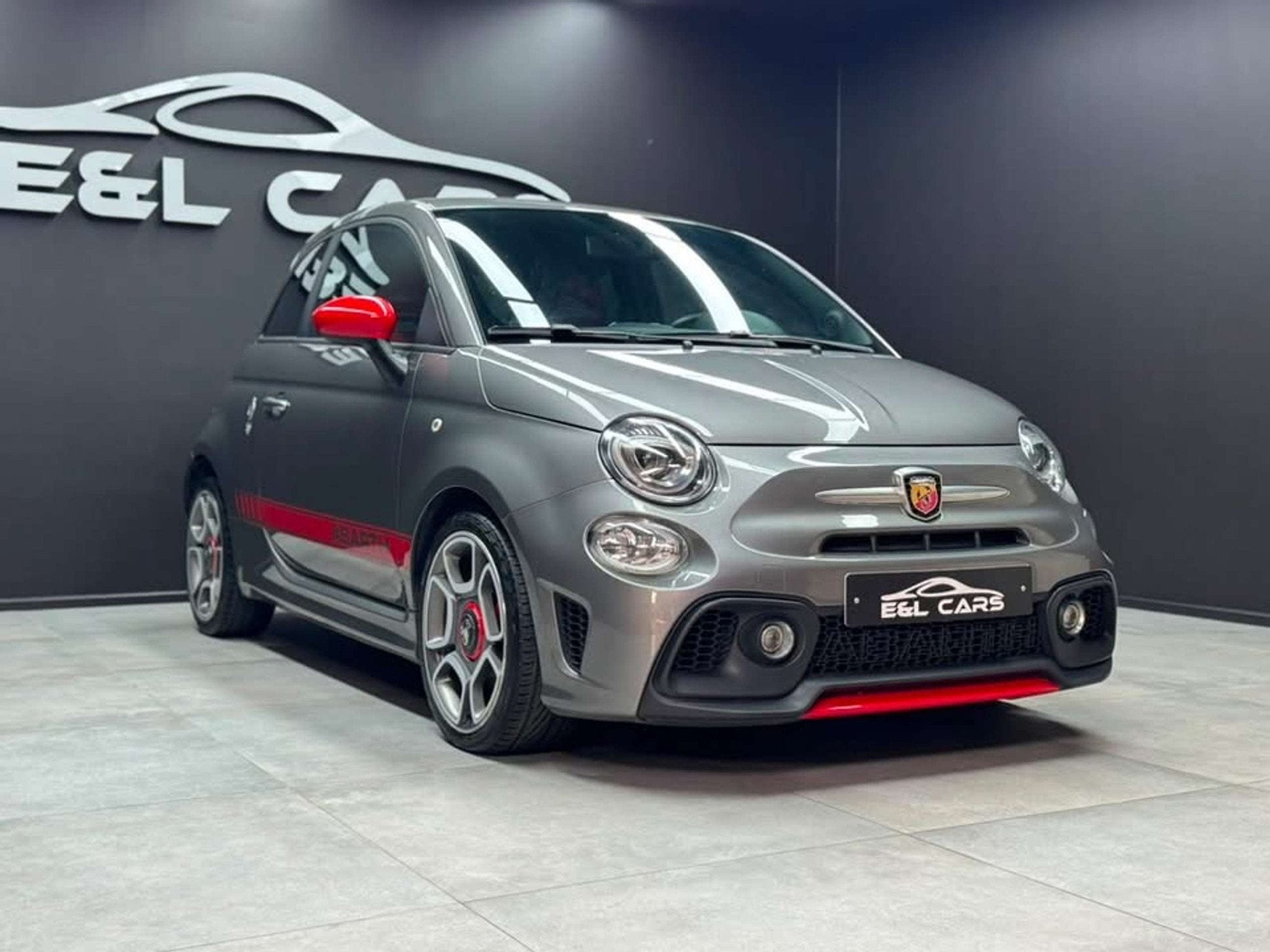 Fiat 500 Abarth 1.4i *12 mois de garantie* (bj 2020), Auto's, Fiat, Gebruikt, 4 cilinders, Leder, 1368 cc