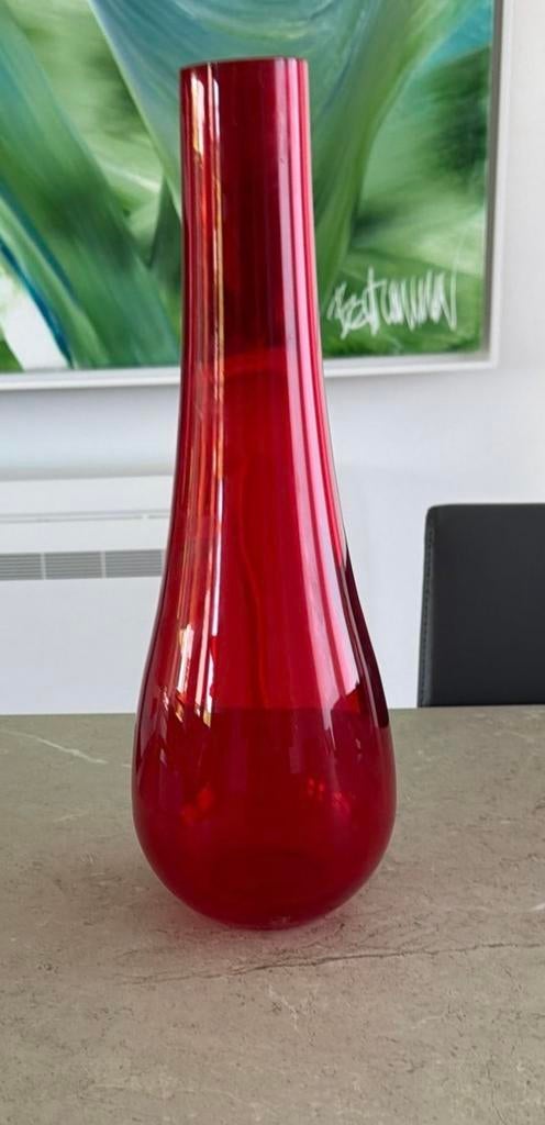 Vase rouge, Enlèvement ou Envoi, Rouge