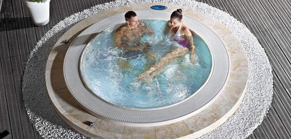 nieuw  Toonzaal model/professionele overloop  jacuzzi, Ophalen, Nieuw, Verlichting