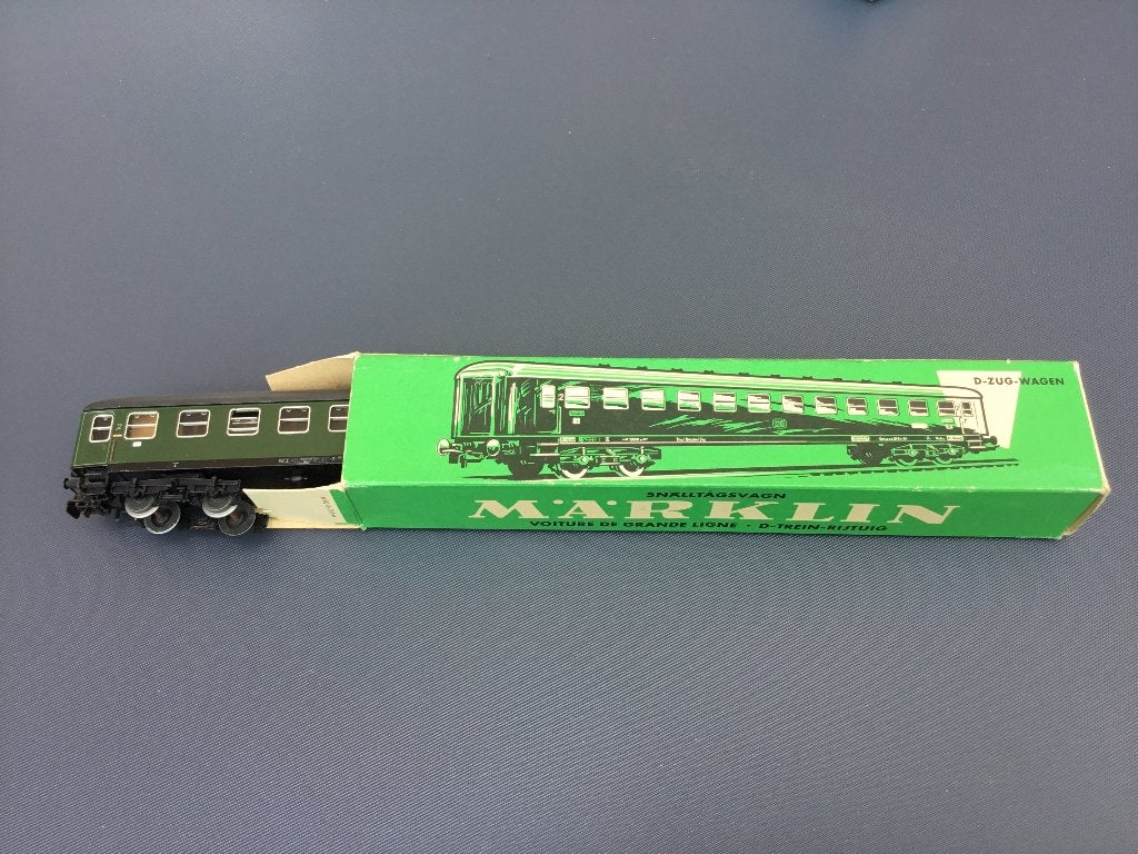 Voiture de tourisme Märklin 4022 2e Kl DB Ovp, Enlèvement ou Envoi, Courant alternatif, Wagon, Comme neuf