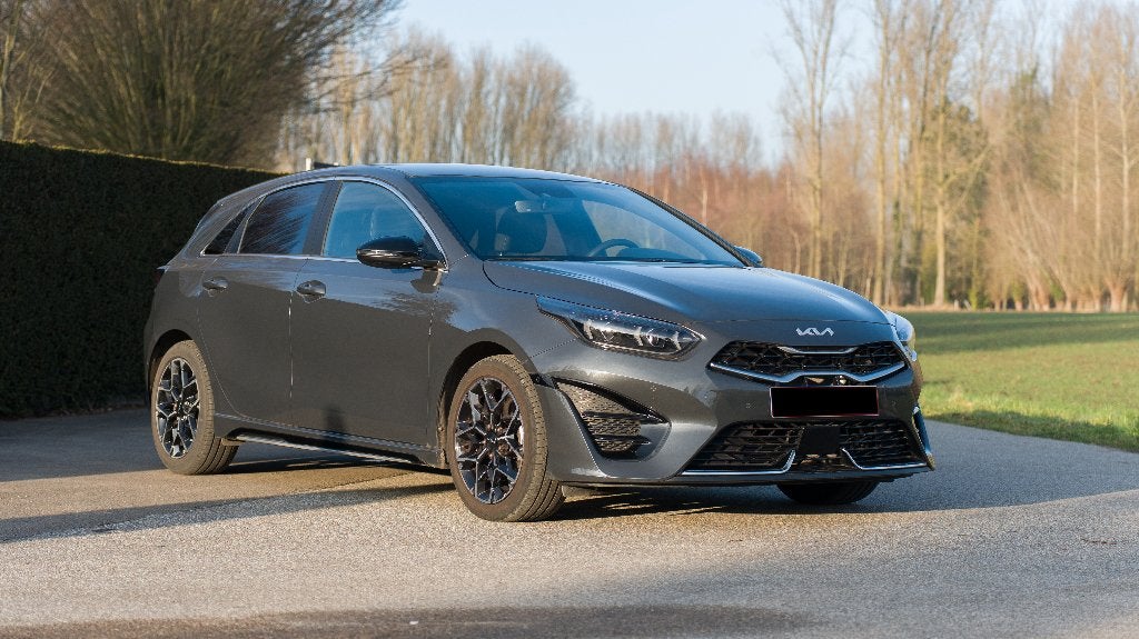 Kia Ceed GT Line - 2023 (zeer goede staat), Auto's, Kia, 4 cilinders, Lichtsensor, Leder en Stof, 5 zetels