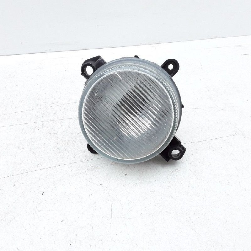 MISTLAMP RECHTS VOOR Nissan Terrano II (R20 / TR50), Gebruikt, Nissan
