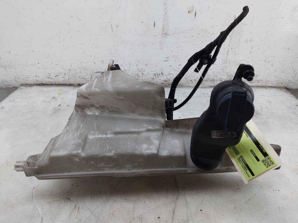 LAVE-GLACE RESERVOIR AVANT Audi A6 Avant (C8) (01-2018/-), Auto-Union-Straße  1,
85057  Ingolstadt, DE, Info@audi.de, Audi, Utilisé