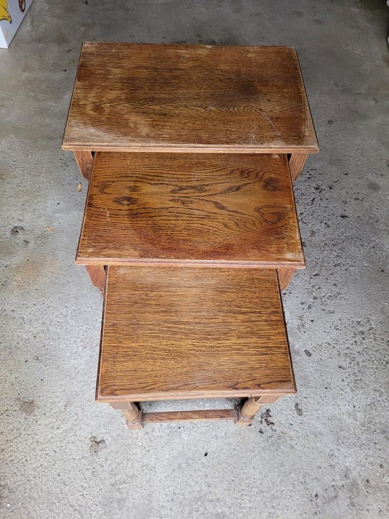 3 tables gigognes d'époque., Ophalen