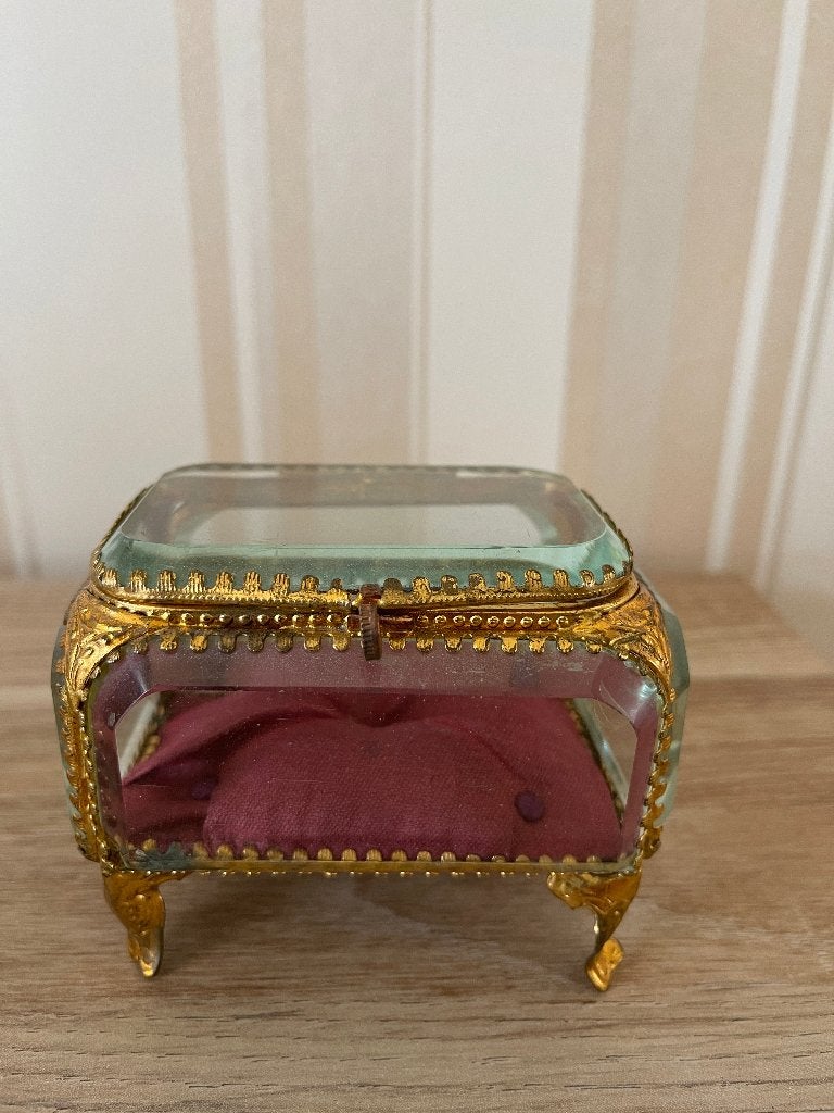 Bruidskistje, ormolu, rond 1910, Ophalen