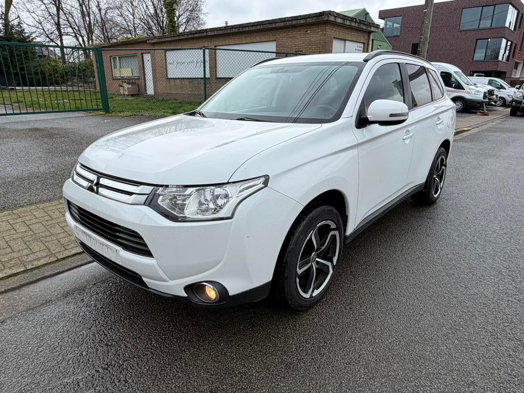 Mitsubishi outlander 2.2D 2014 200.000KM Airco leder 5zit, Auto's, Euro 5, Outlander, Wit, Leder