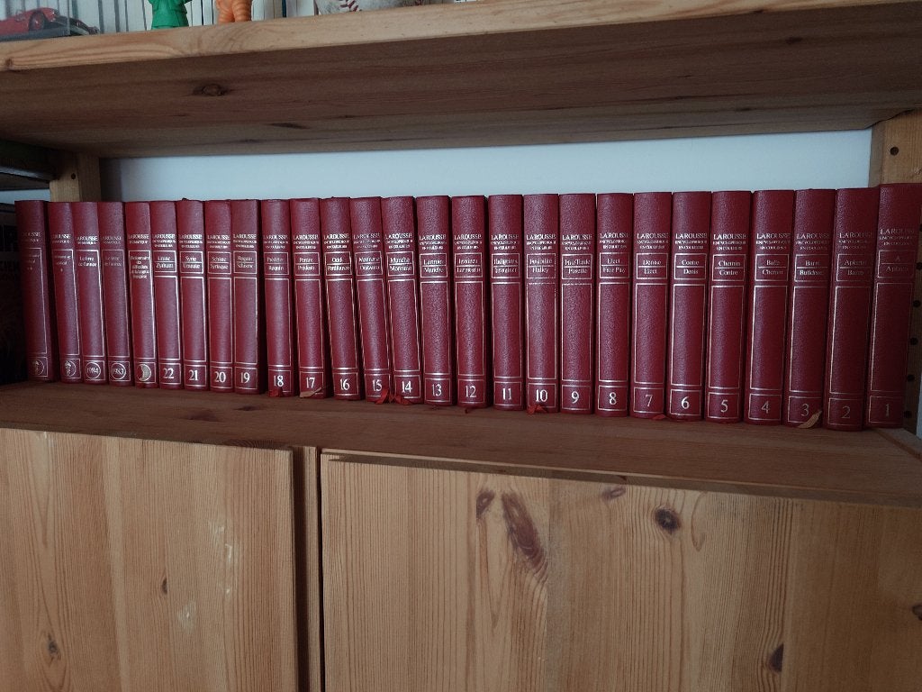 A donner - Larousse 25 volumes, Série complète, Comme neuf, Enlèvement, LAROUSSE