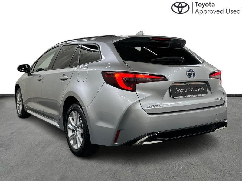 Toyota Corolla TS Dynamic | winter pack, Ordinateur de bord, Argent ou Gris, Achat, Euro 6