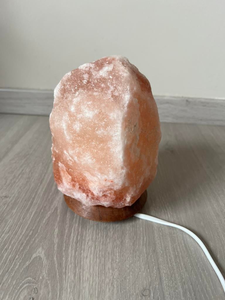 Lamp met himalayan zout, Ophalen, Zo goed als nieuw, Overige materialen, Minder dan 50 cm