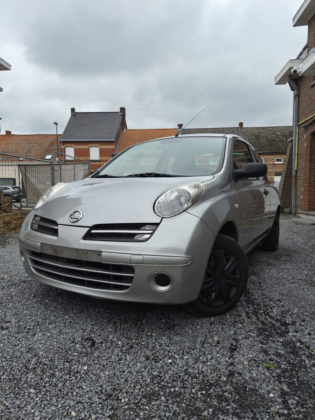 Nissan micra benzine, Autos, Nissan, Argent ou Gris, Achat, Boîte manuelle, Alarme