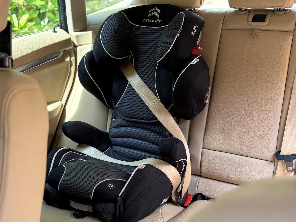 Autostoel 3,5 - 12 jaar, Kinderen en Baby's, Gebruikt, Verstelbare rugleuning, 9 t/m 36 kg, Isofix