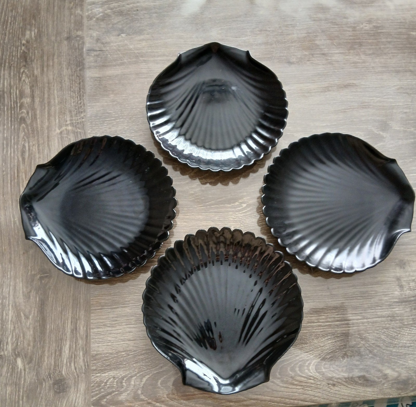 Set van 4 Vintage Arcoroc Schelpbordjes "Coquillage" – Zwart, Ophalen, Vintage, Bord(en)
