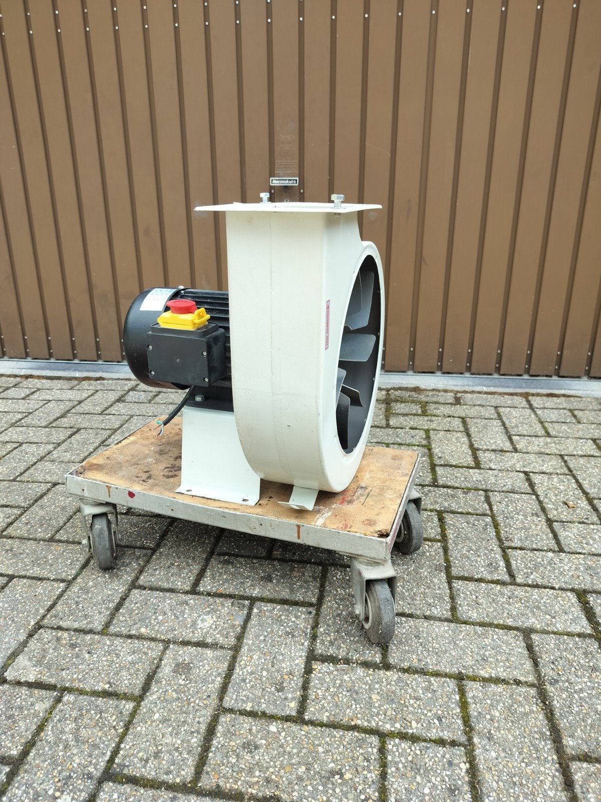 Moteur d'extraction - souffleur. (3HP), Bricolage & Construction, Enlèvement, Comme neuf, Ventilateur et Extracteur