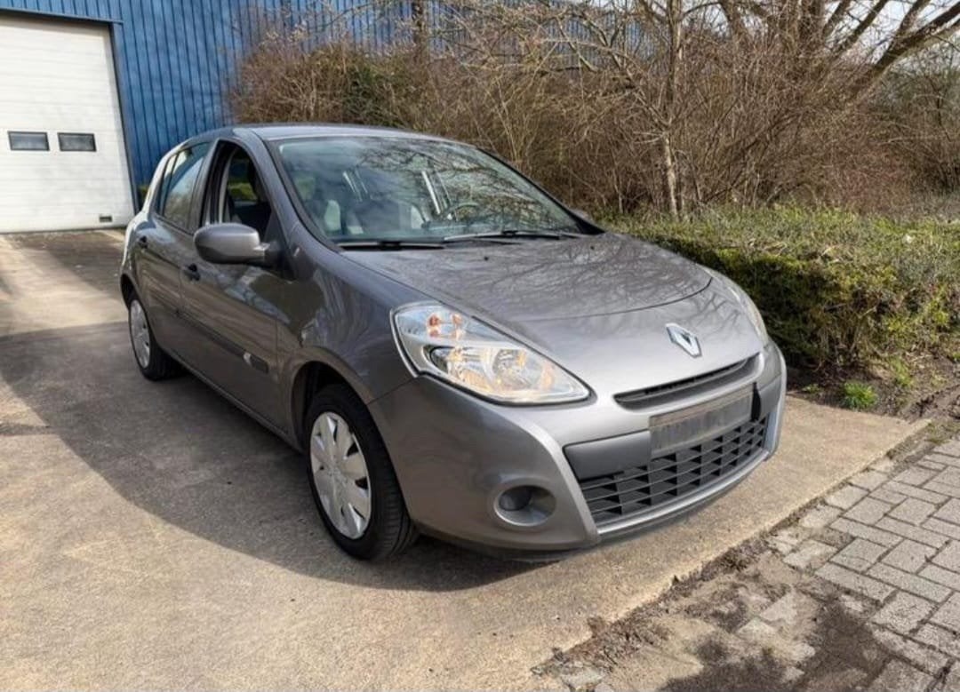 Duurzame renault clio3  mega zuining, Auto-onderdelen, Ophalen, Voor, Renault
