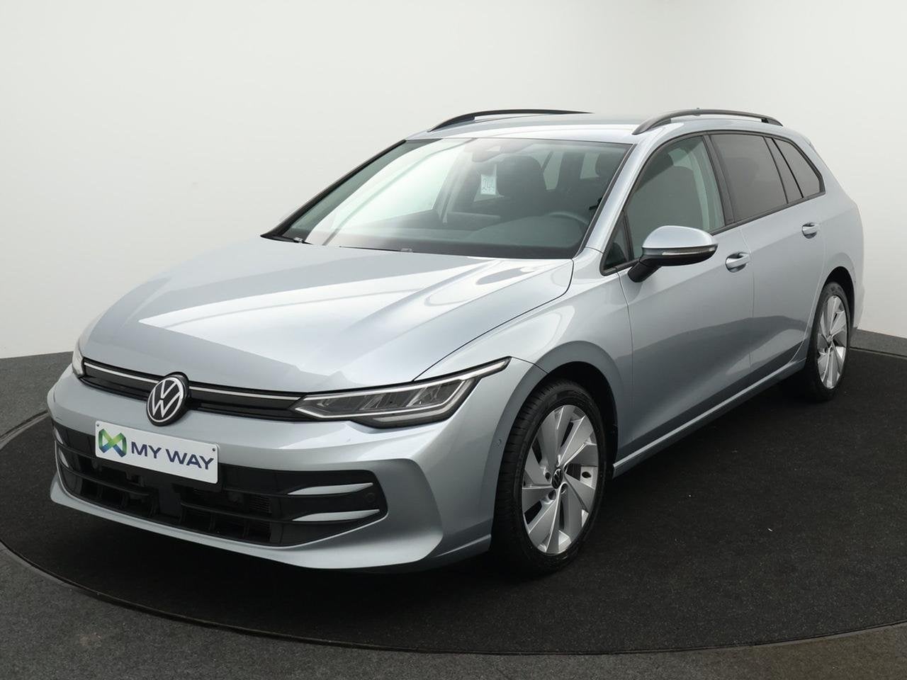 Volkswagen Golf VIII SW Golf Variant 1.5 eTSI Life DSG 116PK, Automaat, https://public.car-pass.be/vhr/a713de84-a7e6-4dcb-85a1-b4fbdd1ad120