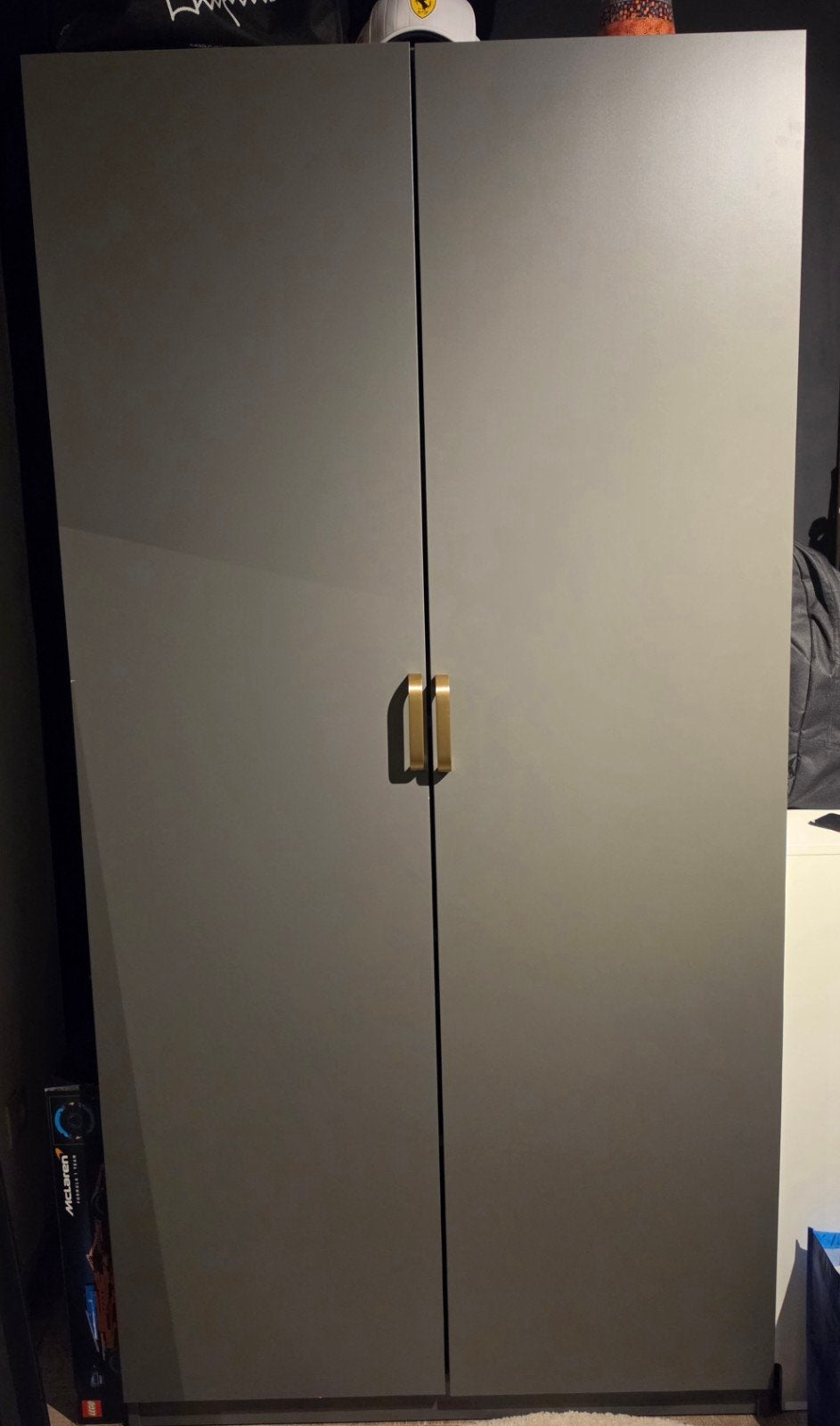 Pax Ikea, Enlèvement, Neuf