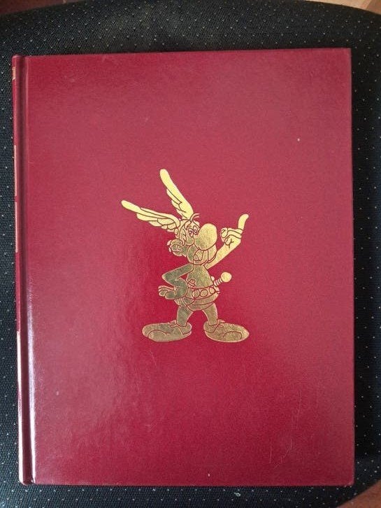 Asterix de gallier HC kunstleer 4 verhalen, Boeken, Ophalen of Verzenden