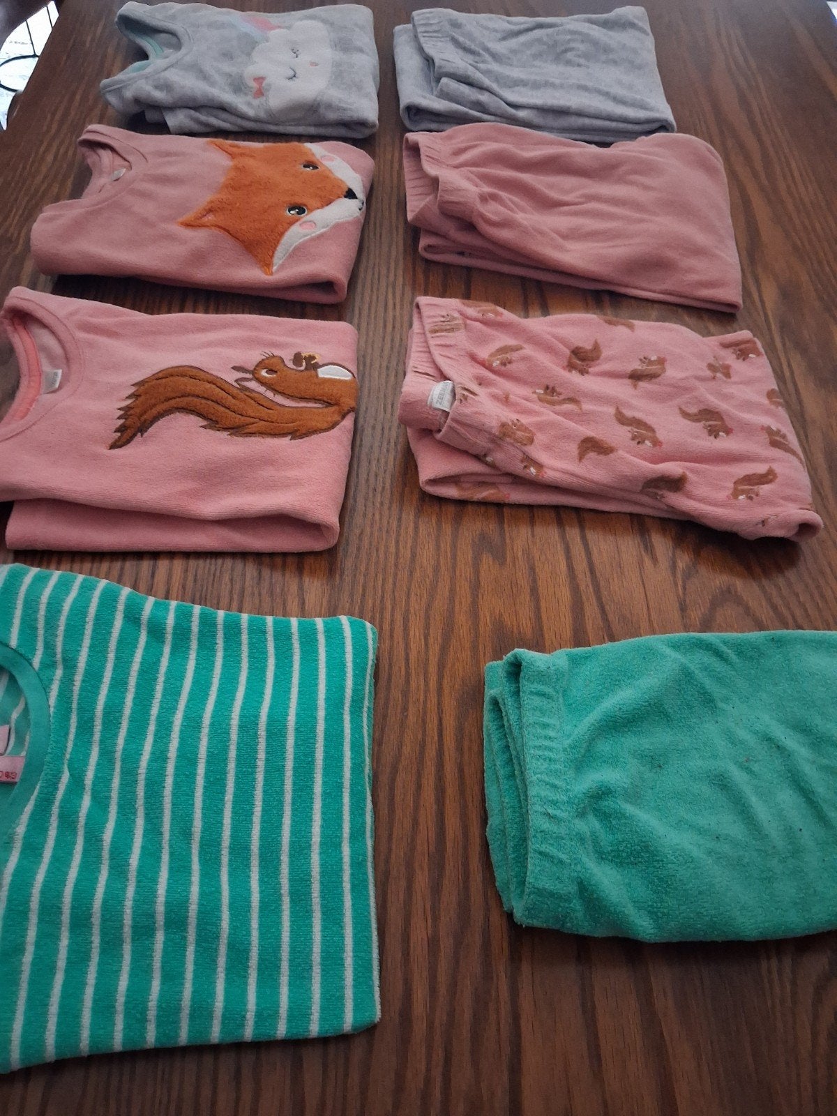 Groene pyjama maat 116-122 de rest 122-128 hele mooie staat, Ophalen