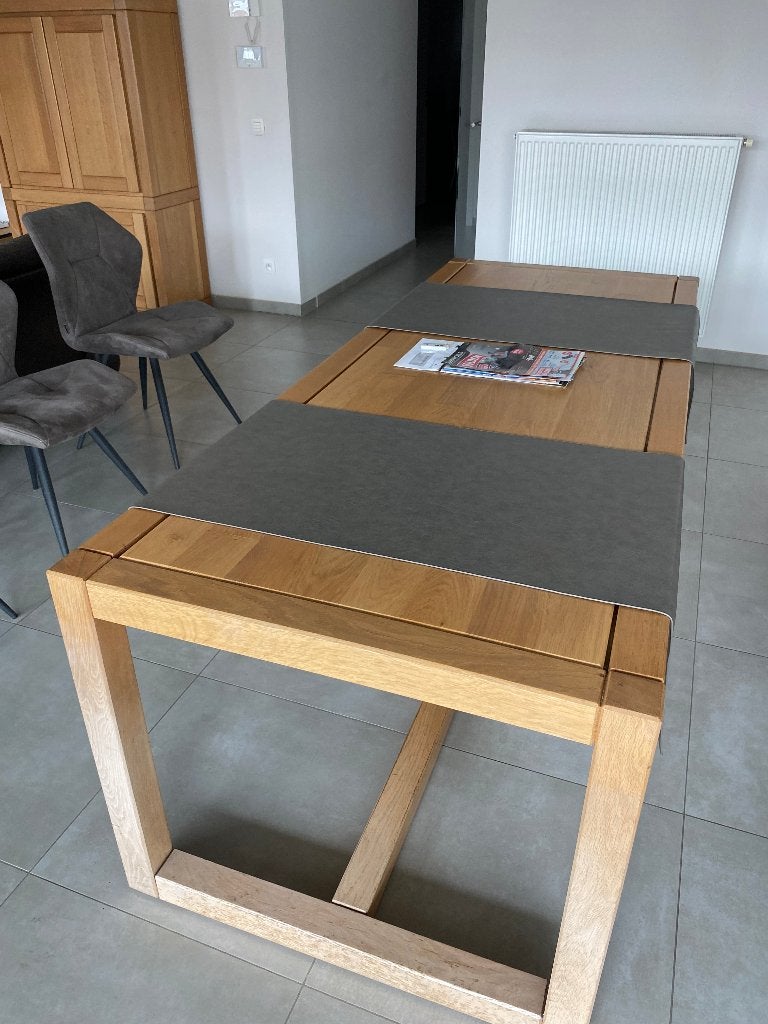 Eetkamermeubelen tafel/dressoir/barkast - volle eik modern, Ophalen, Gebruikt, Moderne tijdloze vormgeving - massief hout - in goede staat