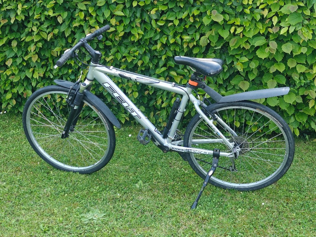 Felt 650 Trekking/Hybride Fiets – 24 versnellingen, Ophalen, Gebruikt, Velgrem, Handrem