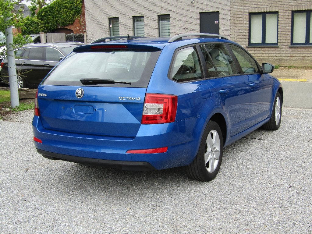 Skoda octavia 1.6 TDI Automaat, Stof, Euro 6, 4 cilinders, Blauw