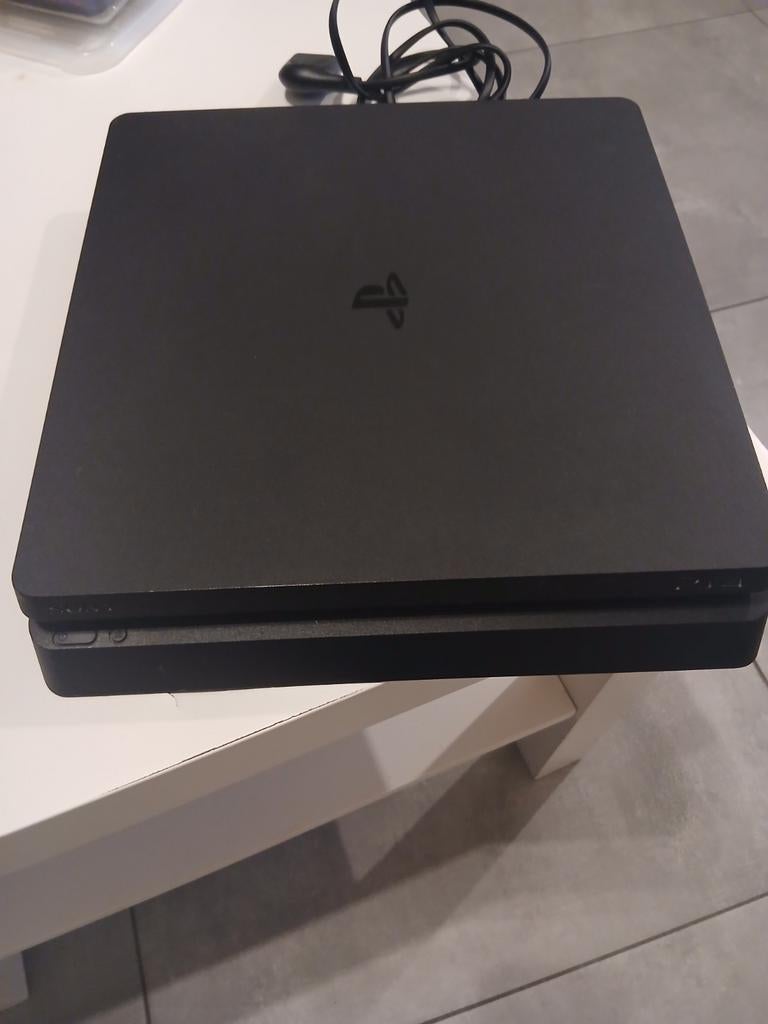 À vendre PlayStation 4, Consoles de jeu & Jeux vidéo