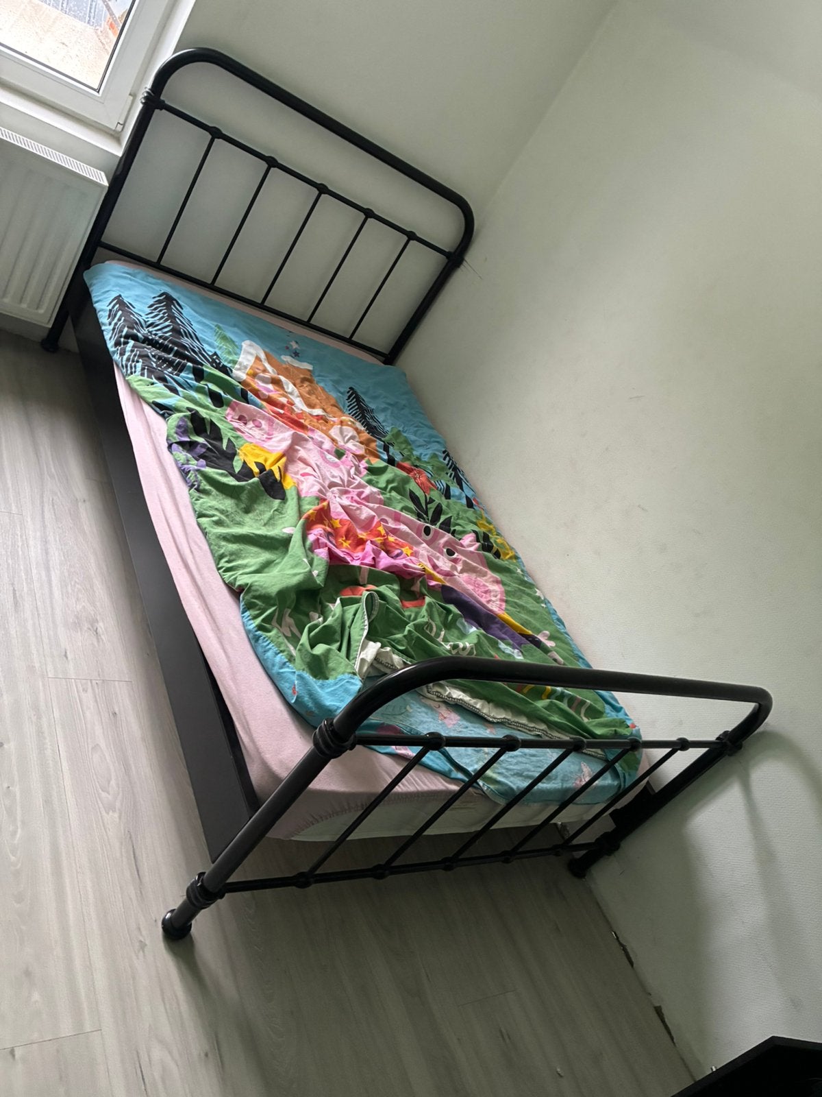 Bed 120 breed, Ophalen, Zo goed als nieuw