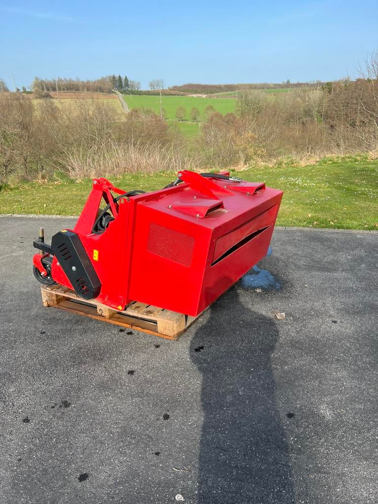 Tondo broyeur ramasseur, Zakelijke goederen, Landbouw | Werktuigen, Ophalen of Verzenden, Weidebouw