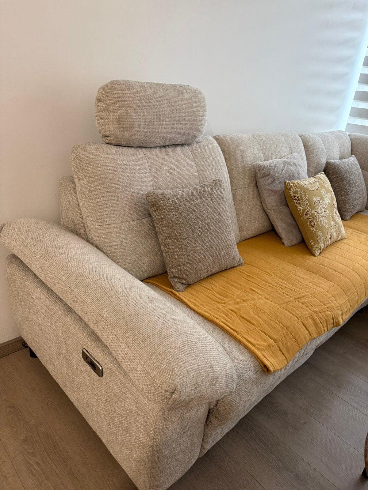 Grote hoekbank met elektrische fauteuil, Huis en Inrichting, Ophalen, Zo goed als nieuw
