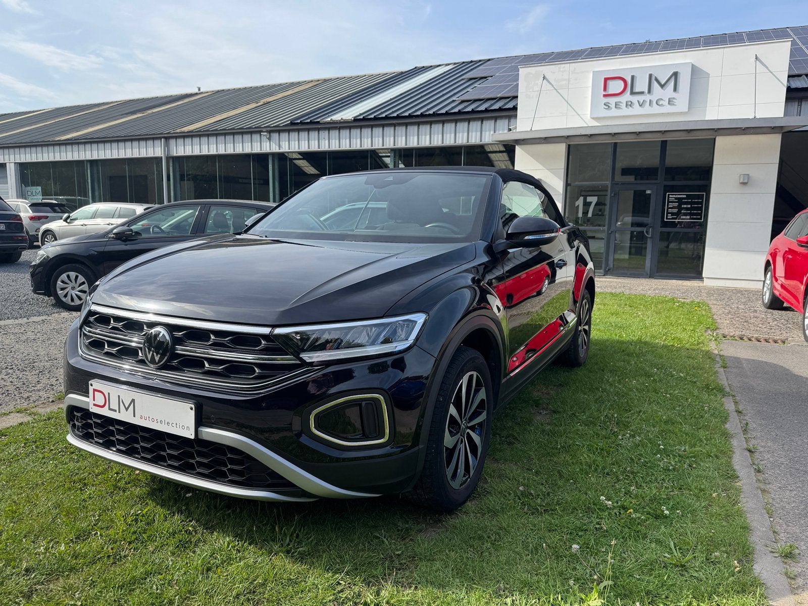 Volkswagen T-Roc Cabriolet Tsi uit 2022 36.000km, Voorwielaandrijving, Stof, Cabriolet, Zwart