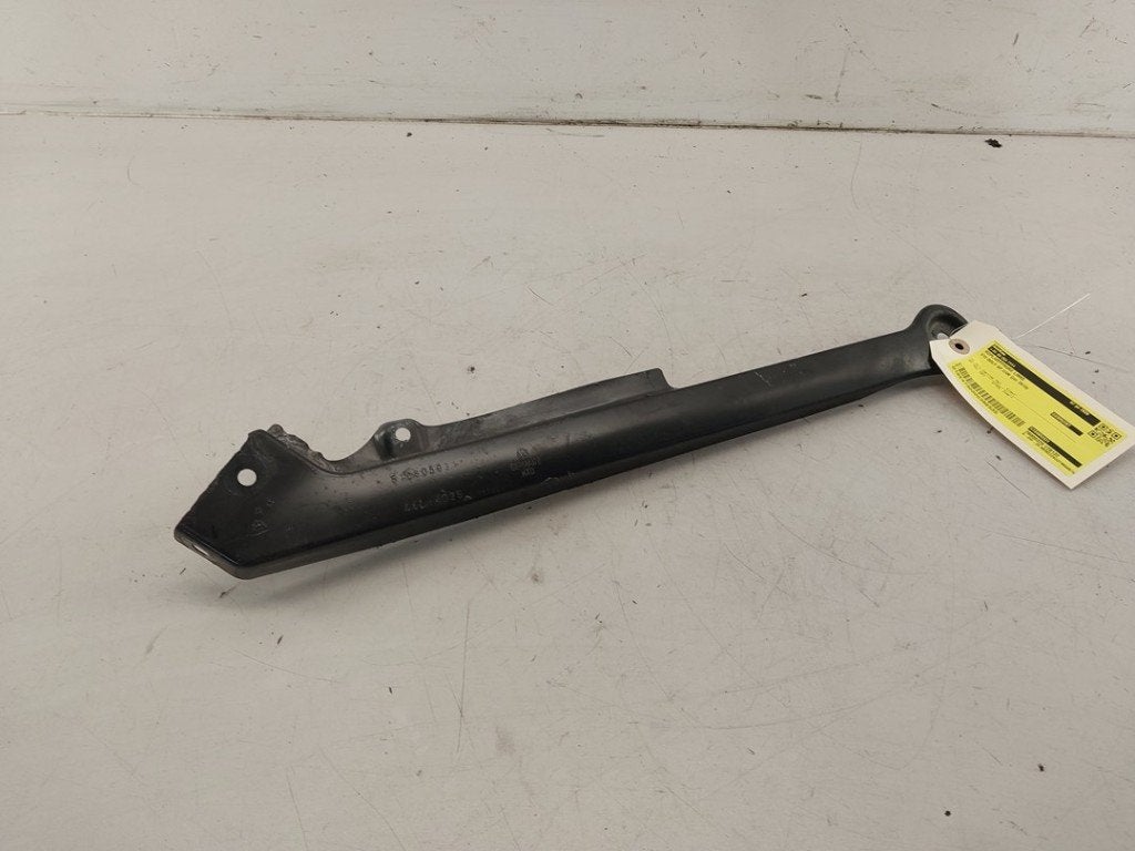KOPLAMP HOUDER LINKS Golf Sportsvan (AUVS) (|510805931|), Gebruikt, Volkswagen, Volkswagen AG, Kundenbetreuung@volkswagen.de