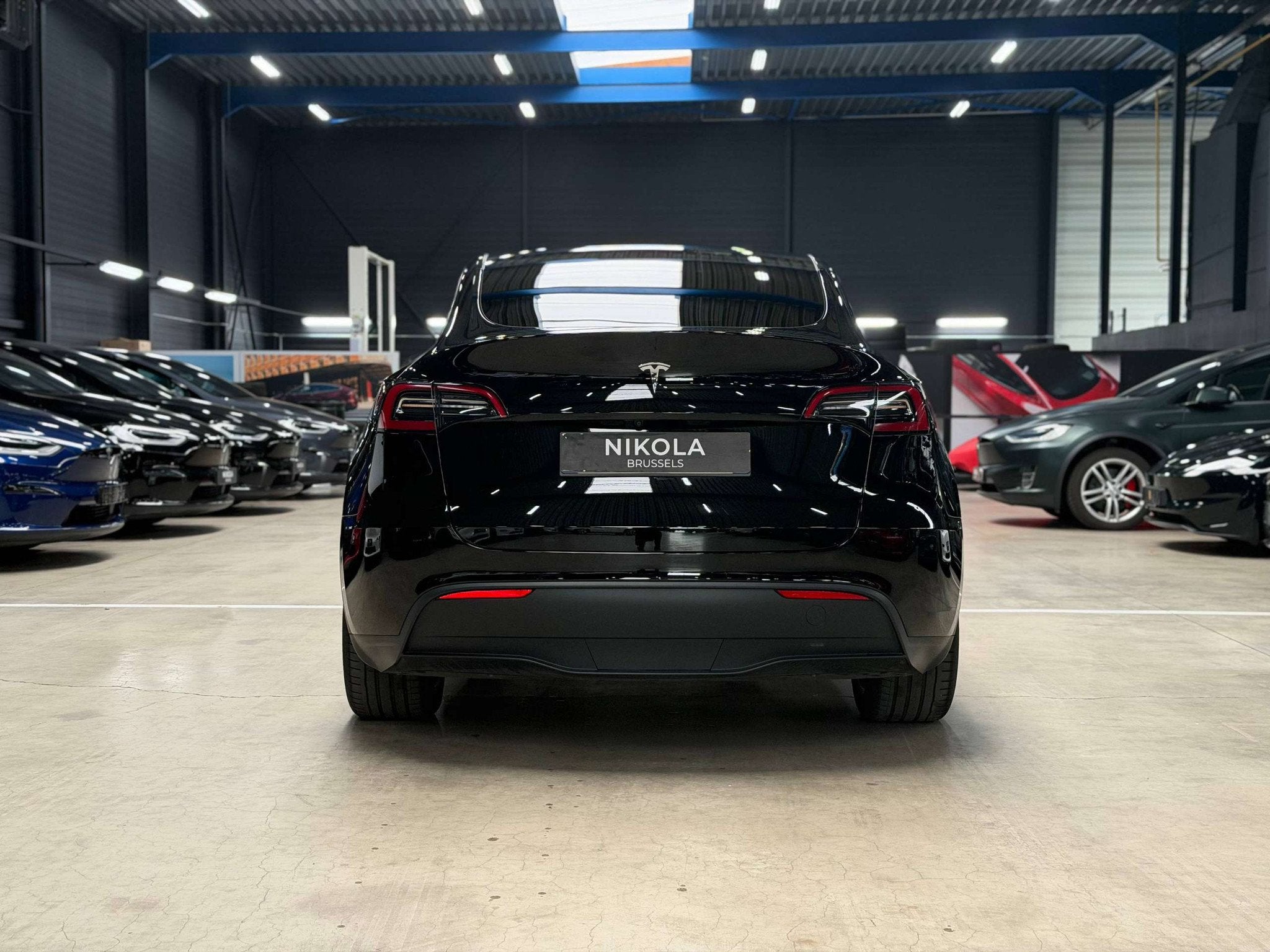 Tesla Model Y PREMIUM - RWD - HIGHWAY AUTOPILOT, Autos, Tesla, Achat, Entreprise, Noir, 5 portes