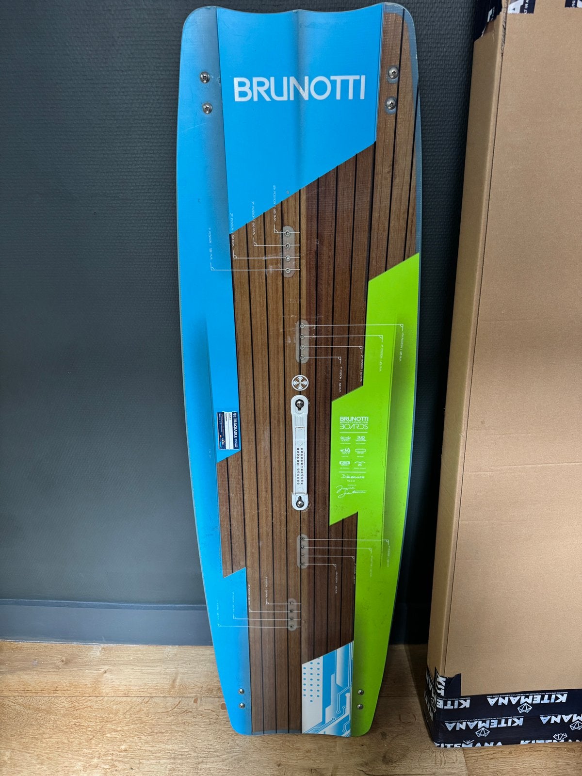 Brunotti Dimension 138x42, Watersport en Boten, Kitesurfen, Ophalen of Verzenden, Zo goed als nieuw