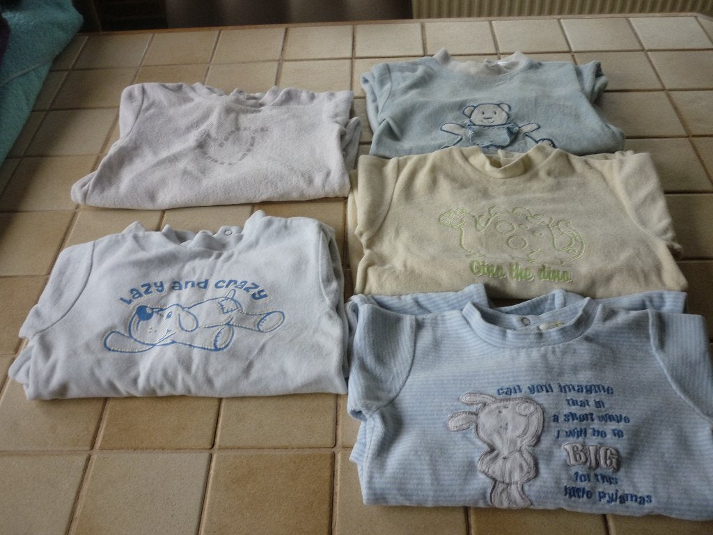 Pyjama 's 6m-12 m-18m, Kinderen en Baby's, Ophalen of Verzenden, Gebruikt, Jongetje of Meisje, Nacht- of Onderkleding