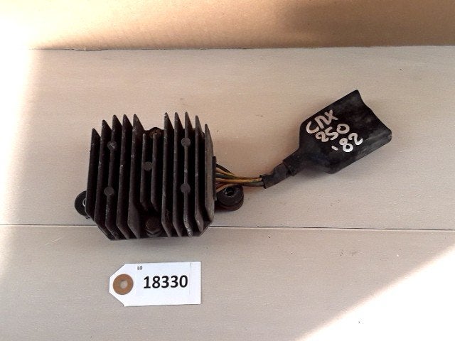 CM250 1981 - 1983 Honda Spanningsregelaar D1-34862, Motos