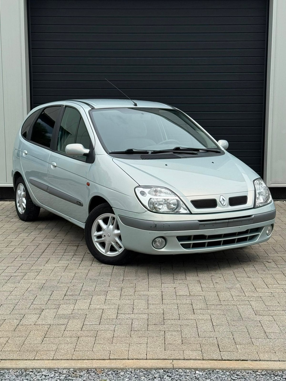 Renault Scenic 1.6 Essence, Autos, Achat, Entreprise, Boîte manuelle, 5 portes