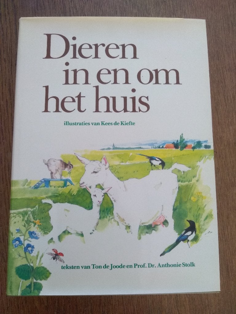 DIEREN  IN  EN  OM  HET  HUIS, Boeken, Literatuur, Ophalen, Nieuw