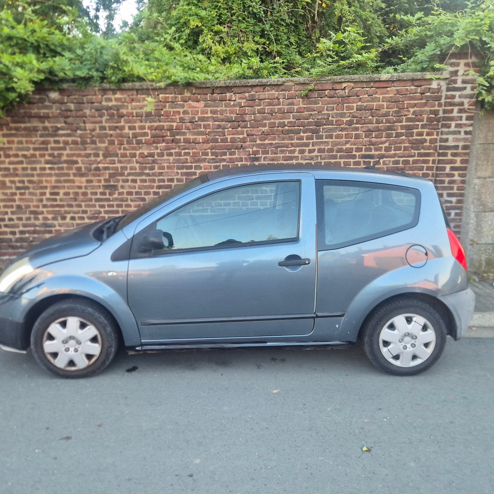 citroen c2 1.1 essence  246000 km 2007 boite mnuel, Autos, Argent ou Gris, Achat, Boîte manuelle, Particulier