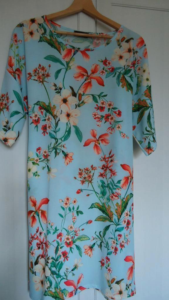Zomerkleed Pretty Little Thing - maat 42, Overige kleuren, Maat 42/44 (L), Ophalen of Verzenden, Zo goed als nieuw