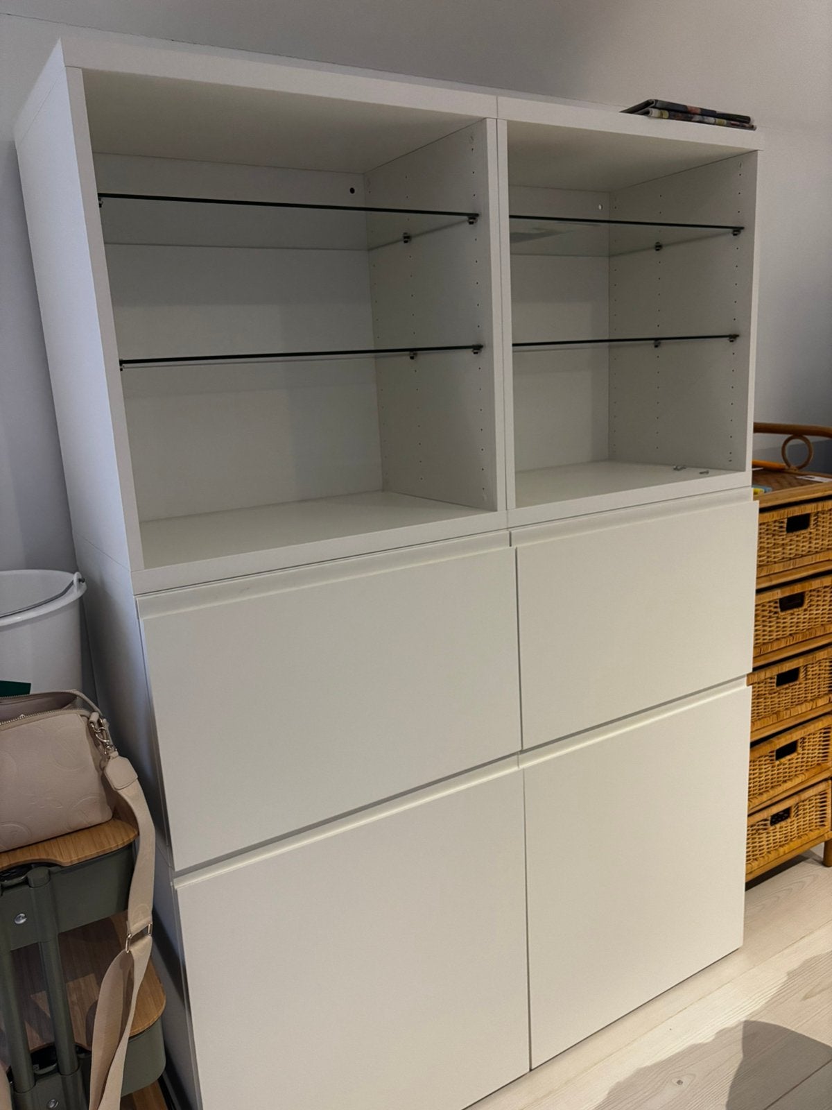 Mooie vitrinekast, Huis en Inrichting, Ophalen, Zo goed als nieuw
