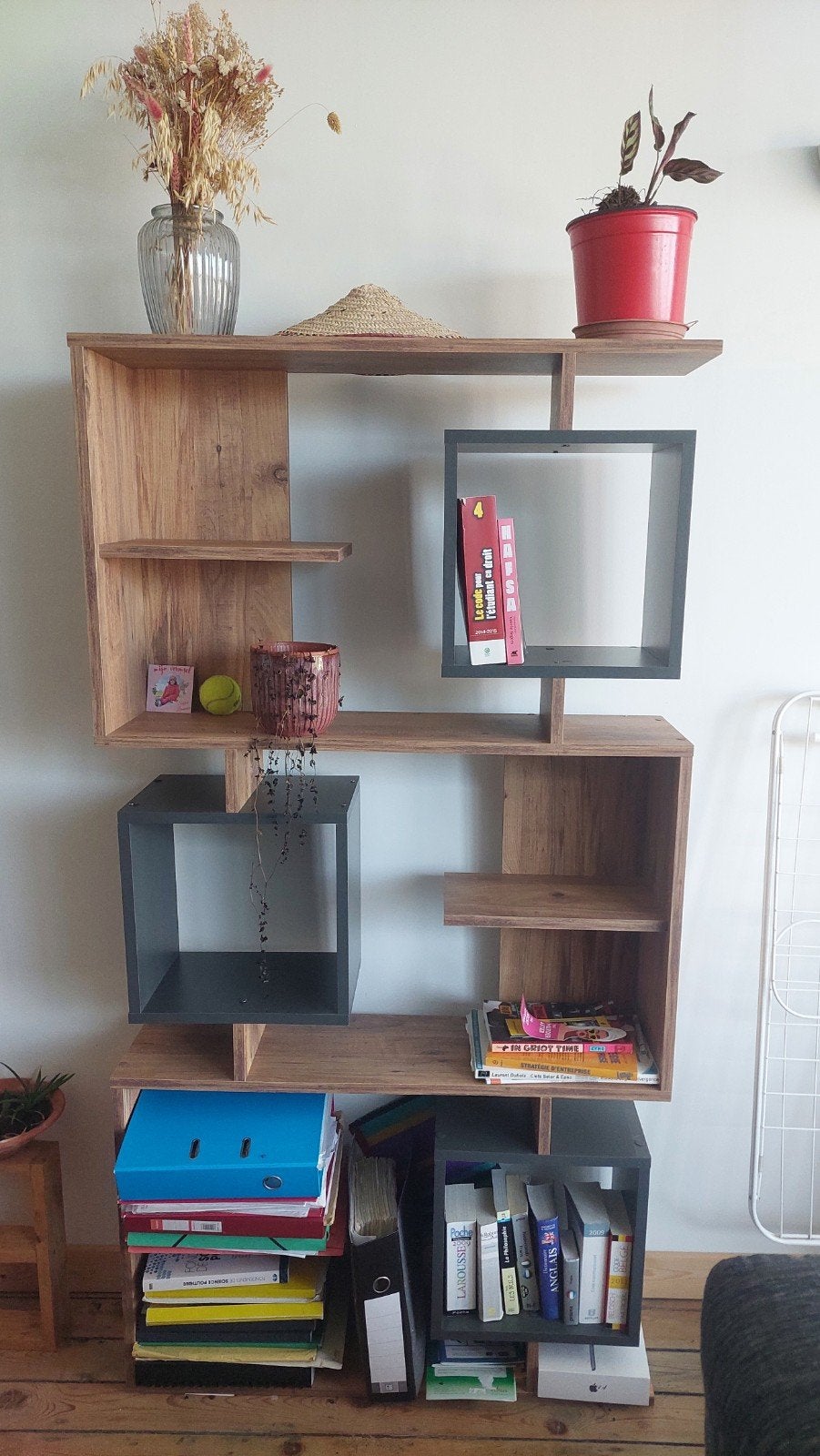 Bookshelf, Ophalen