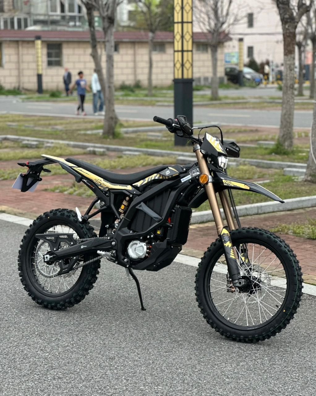 Sur-Ron Ultra Bee HP 2025 – 0 KM – Nieuwstaat – Supermoto, Ophalen, Nieuw