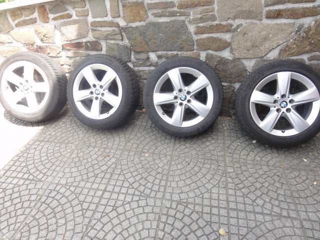 PNEUS SUR JANTES "BMW" (attention bien lire l'annonce), Autos : Pièces & Accessoires, Pneus hiver, 205 mm, Enlèvement, Pneu(s)